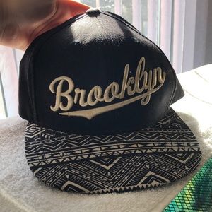 BROOKLYN SNAP BACK MENS SIZE ONE FITS ALL